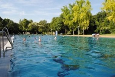 Schwimmerbecken Freibad