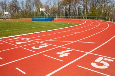 Startlinie auf Sportplatz